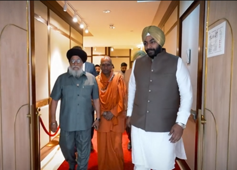 Acharya Satvinder Ji Dubai Talk Show Unites Global Audience in Spiritual Awareness